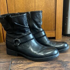 Born Women's Black Leather Boots
